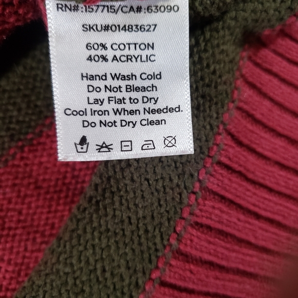 Spirit Halloween A Nightmare on Elm Street Crew Neck Sweater Size Xs - Picture 9 of 9